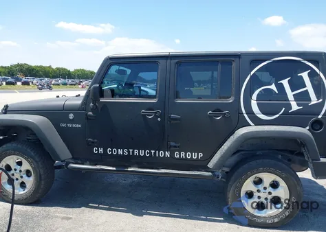 2016 Jeep Wrangler Unlimited Sport z USA, uszkodzony, nr VIN 1C4BJWDG8GL329912